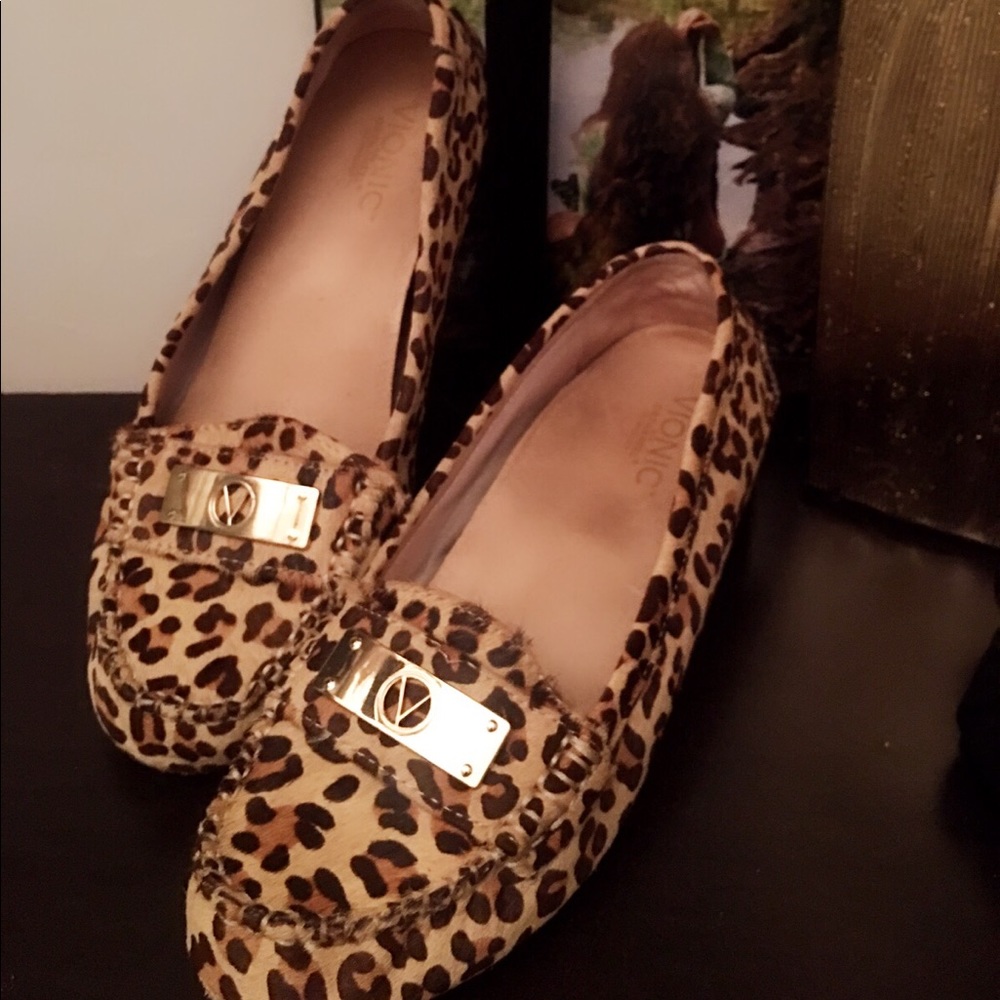 Vionic Ashby Women’s Leopard Loafer Like New